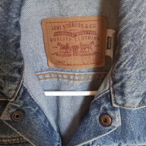 Vintage Levi's Denim Jean Jacket Kids Size 6.